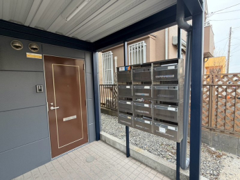 �G���g�����X ���[���{�b�N�X