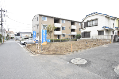 �O�ʓ��H�܂ތ��n�ʐ^ -