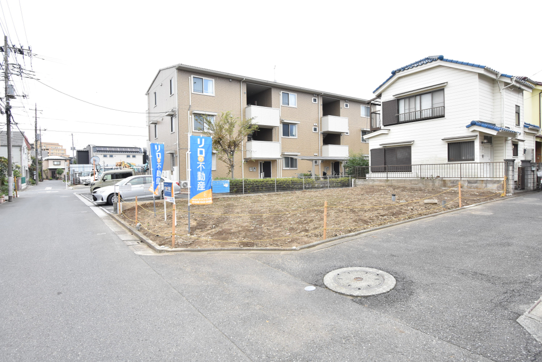 �O�ʓ��H�܂ތ��n�ʐ^ -