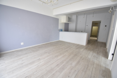 ���r���O -