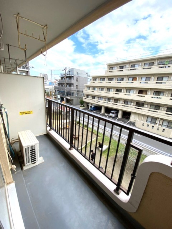 �Z�˂���̒��]�ʐ^ -