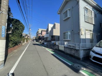 �O�ʓ��H�܂ތ��n�ʐ^ -