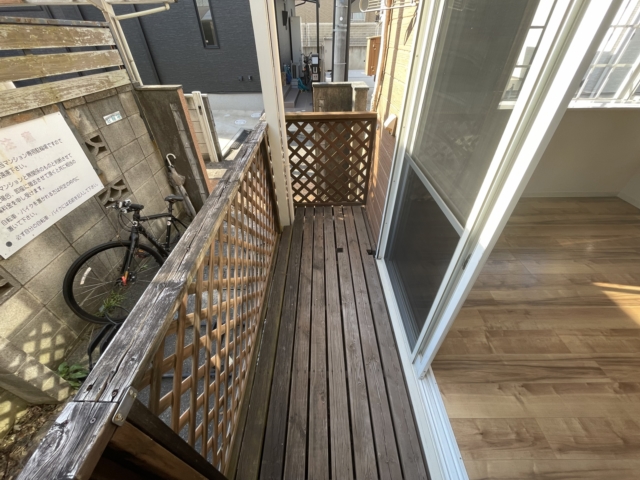 �o���R�j�[ -