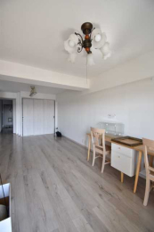 ���r���O -