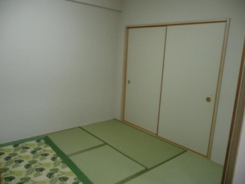 �a�� -